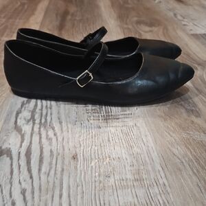 Soda Black Mary Jane Flats